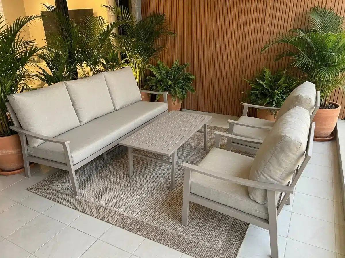 Laos Large (3 seats)